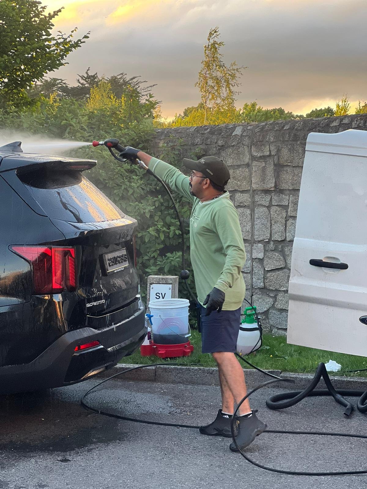 Family SUV — Exterior Rinse · Dublin