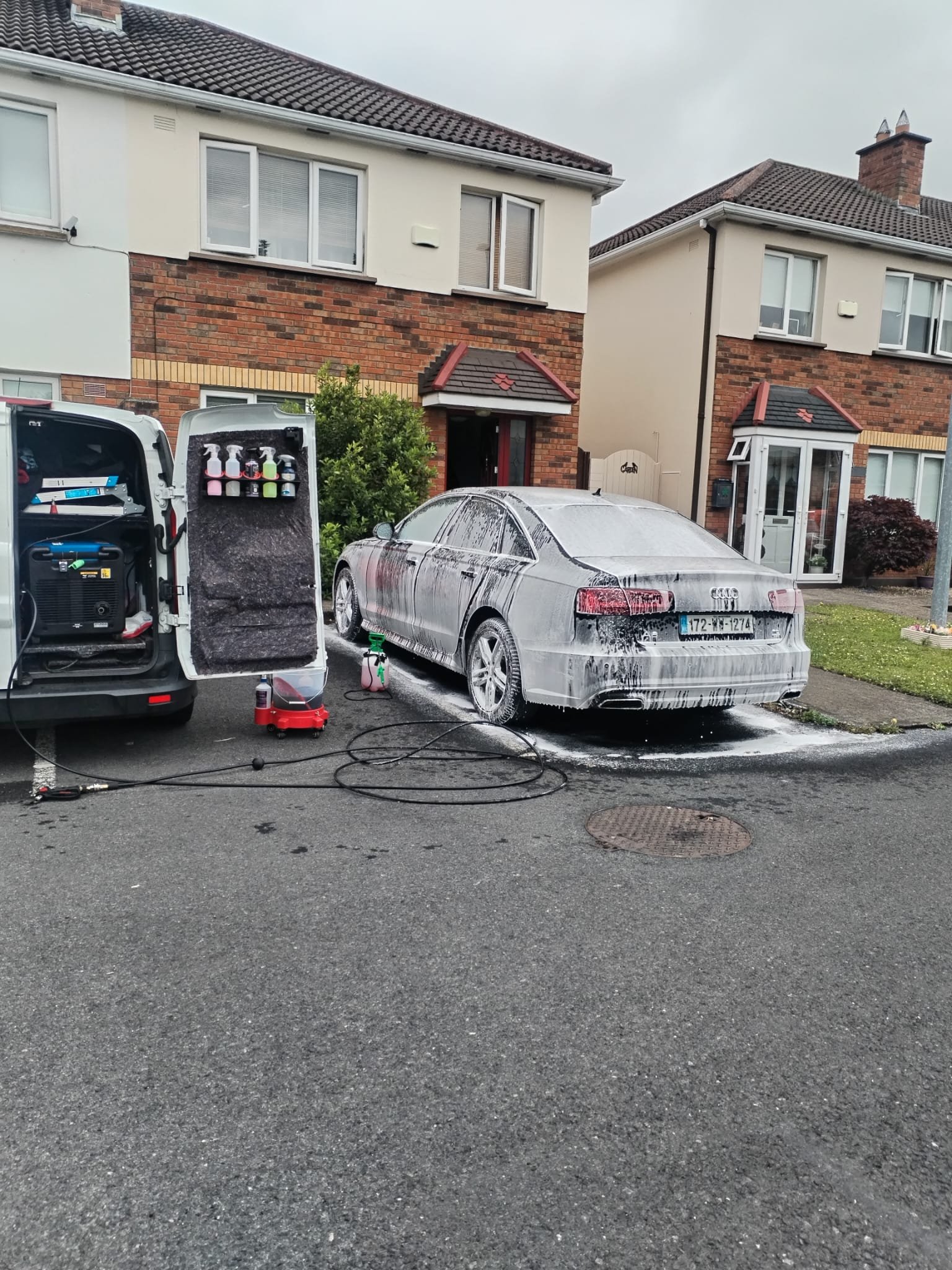Executive Saloon — Snow Foam Wash · Dublin